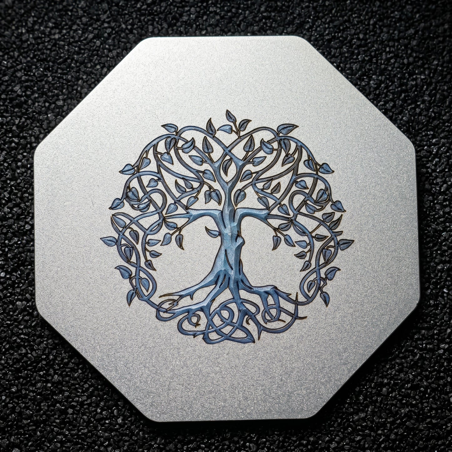 Arbre de Vie ciselé bleu marine Lux-Kimiya Ornement Acier Inoxydable marin, gravé couleur par technologie laser MOPA