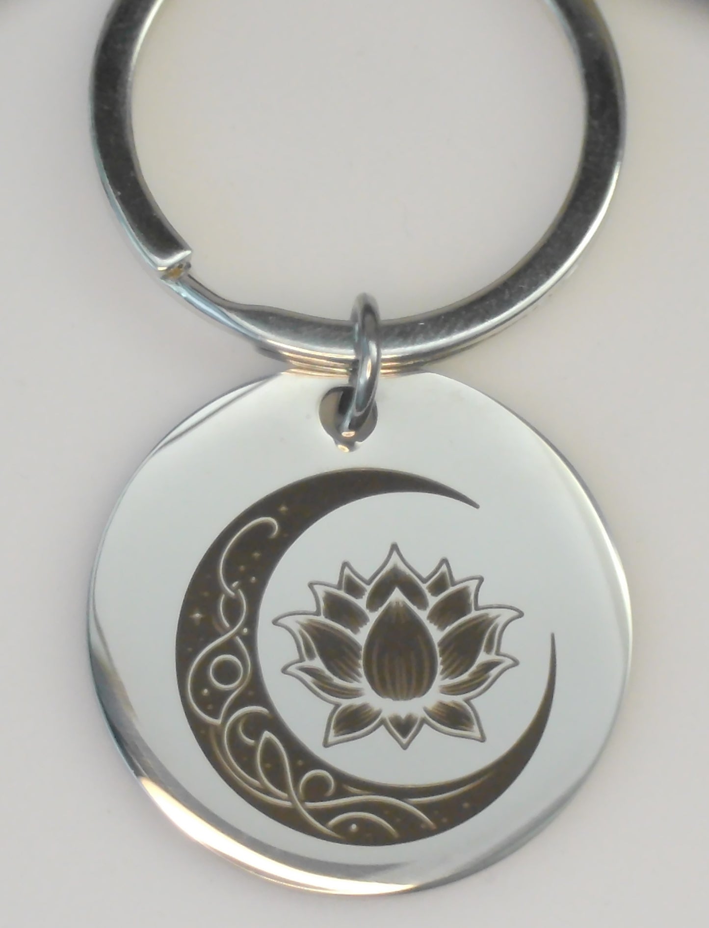 porte clés en acier inoxydable argent gravure marquage couleur brun par technologie laser mopa