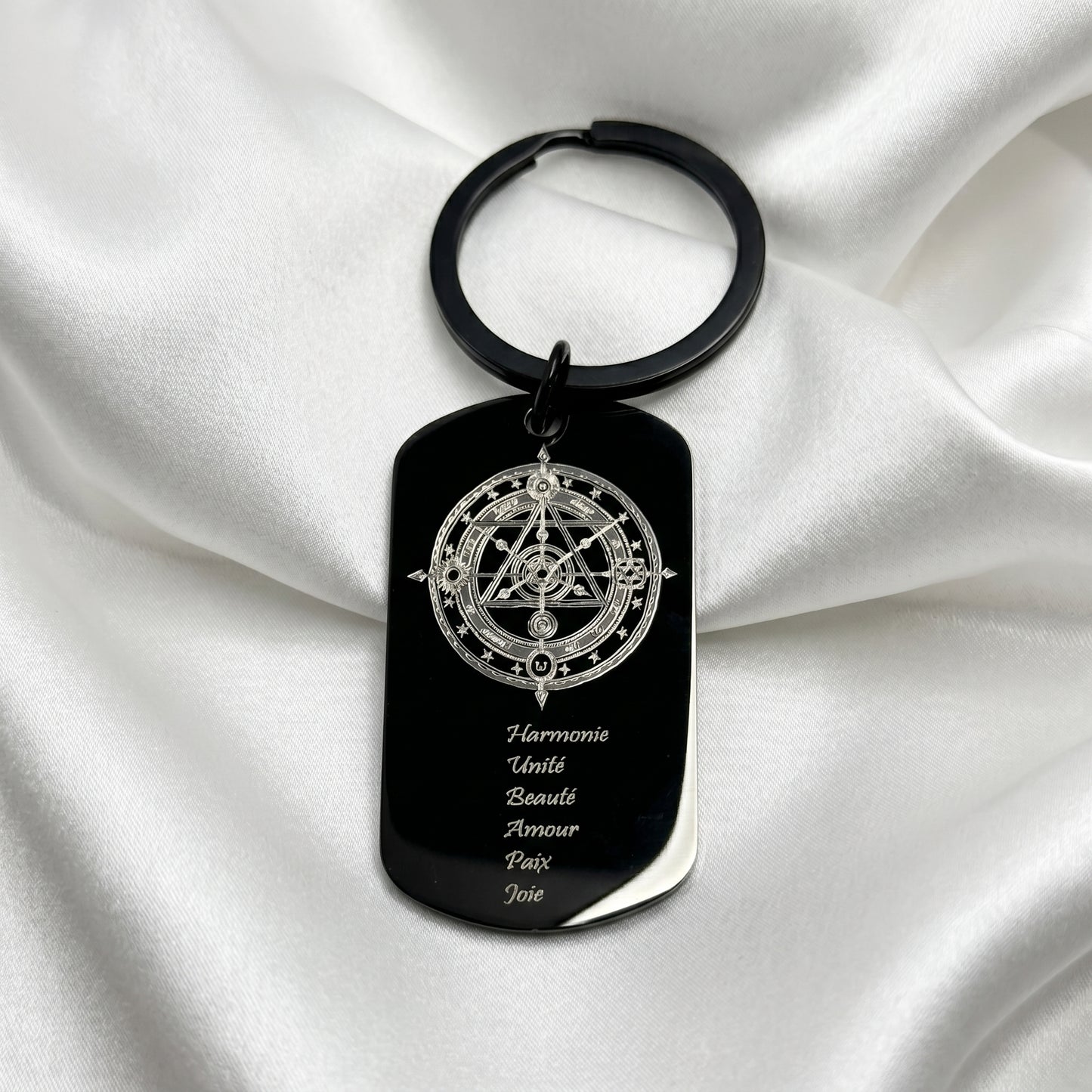 Porte-clefs Bijoux de sac Accessoire de sac noir en acier inoxydable gravé couleur par technologie laser MOPA