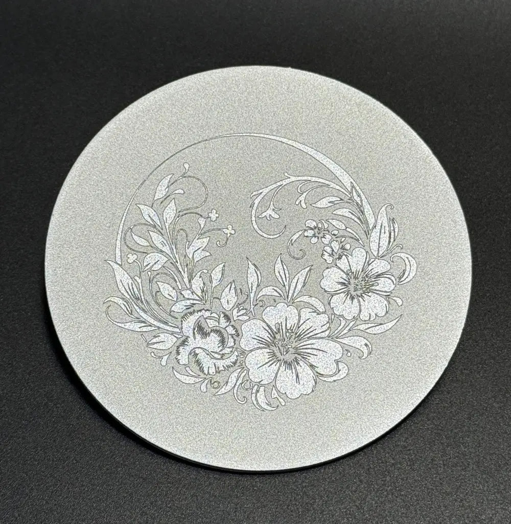 Rond de Fleur Brillant sur Aluminium Lux-Kimiya Ornement Inox