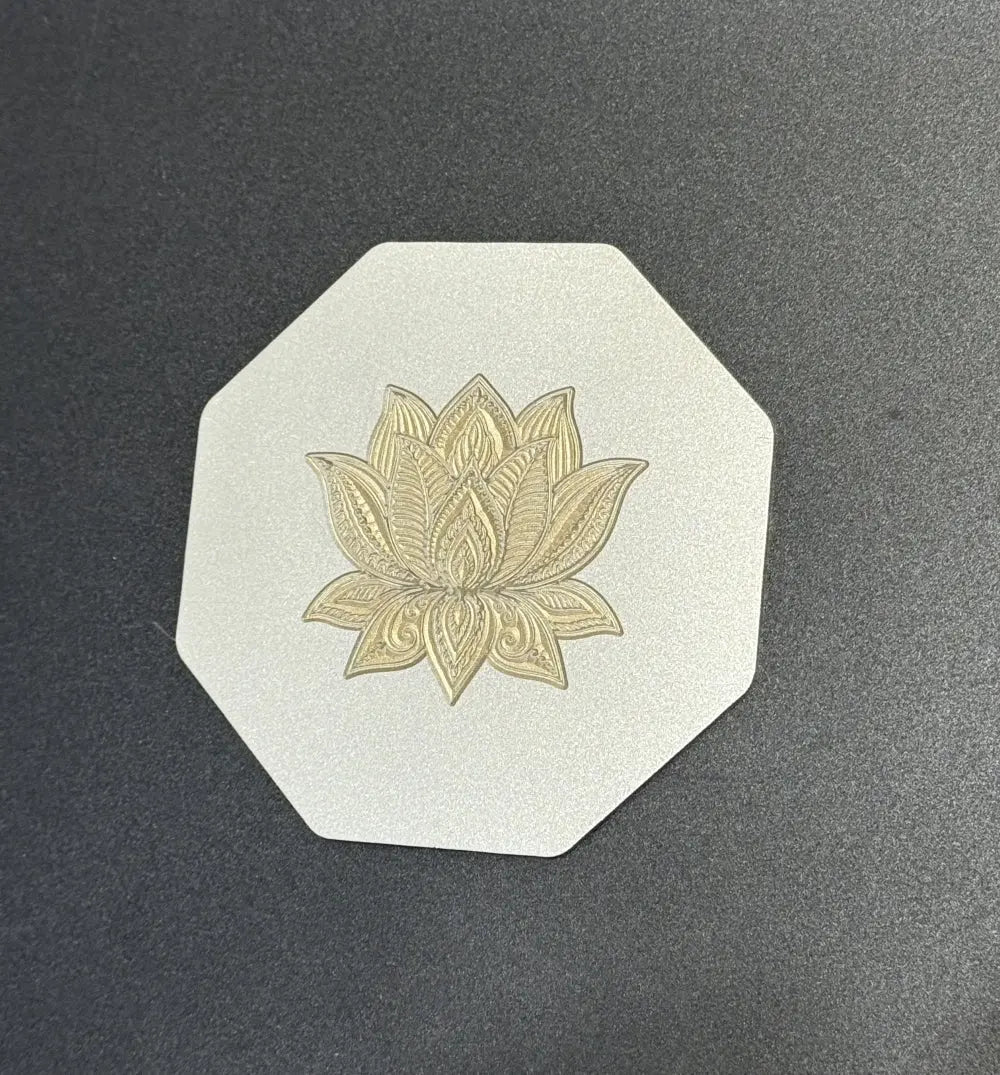 Lotus ciselé Or Lux-Kimiya Ornement Inox